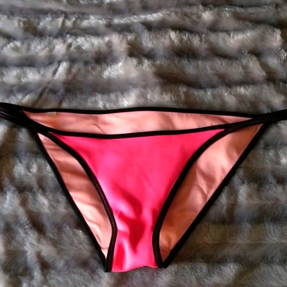 Bikini bottoms - Picture 1 of 1